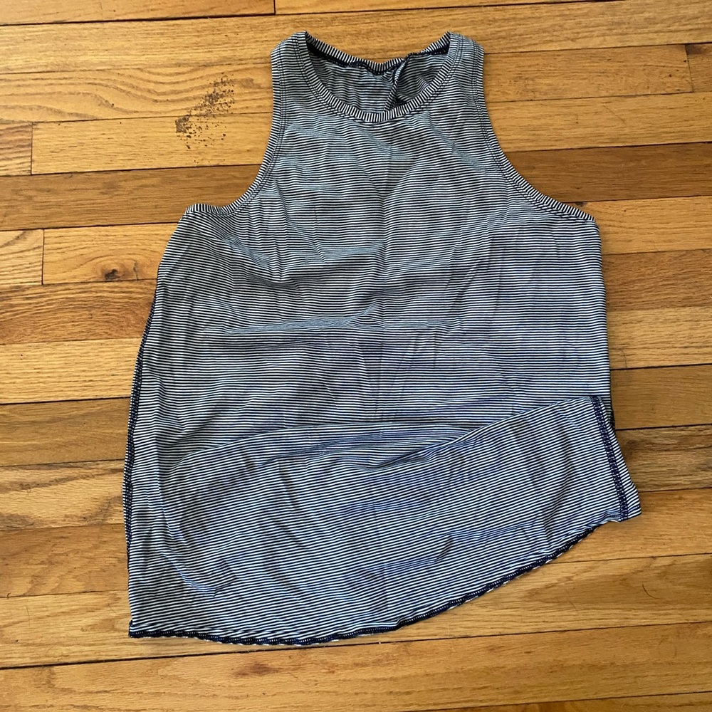 Lululemon athletica all tied up tank size- size 8